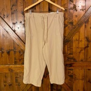 Comfortable beige capris